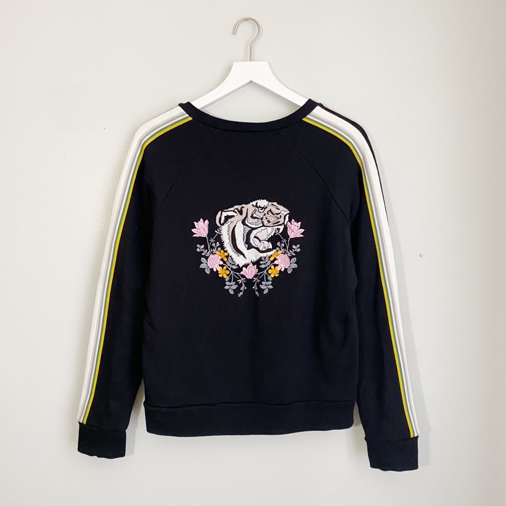 Aritzia Golden by Tna Tiger Embroider Black Crewneck